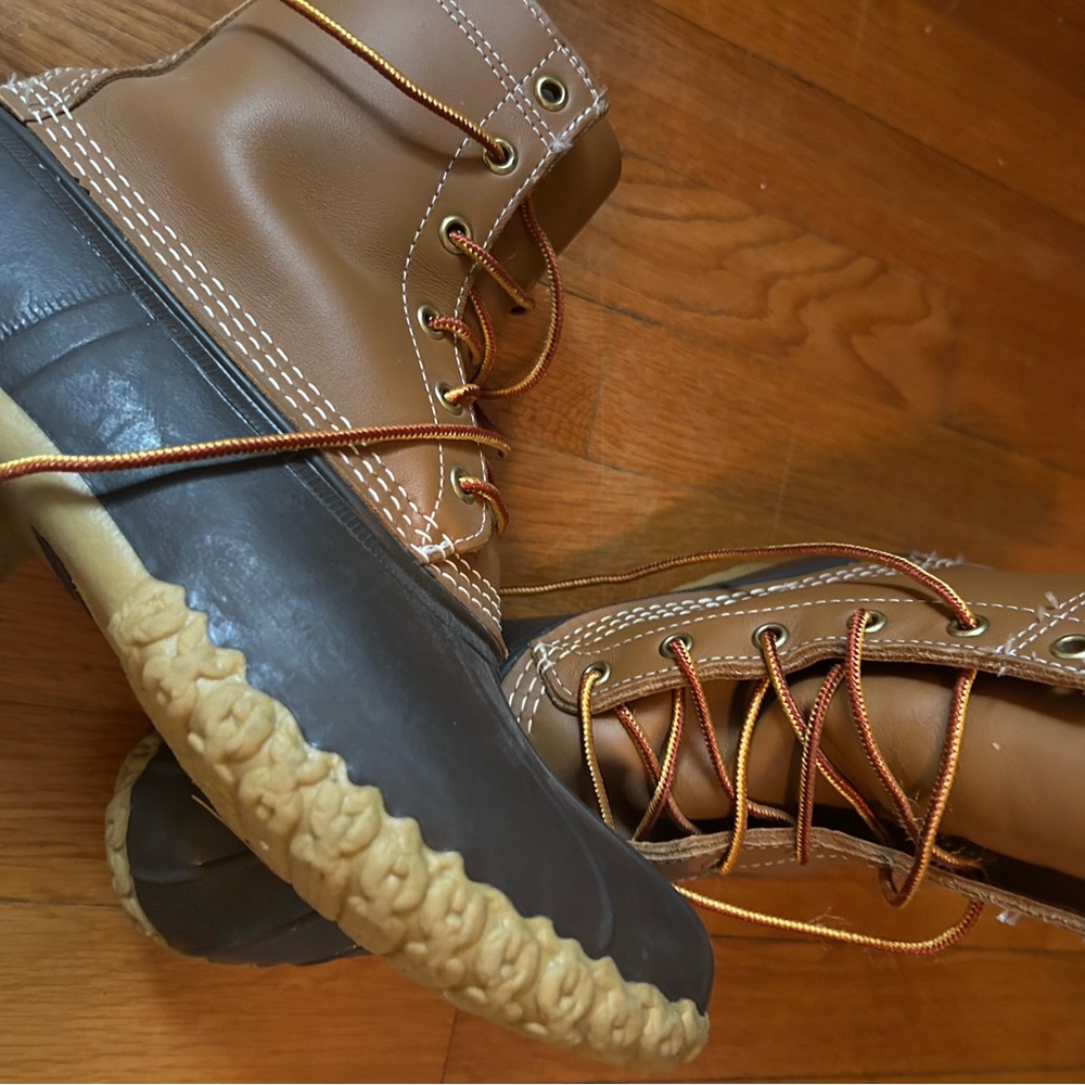 Mens L.L.Bean 8” duck boots size 11 like new - Picture 3 of 4
